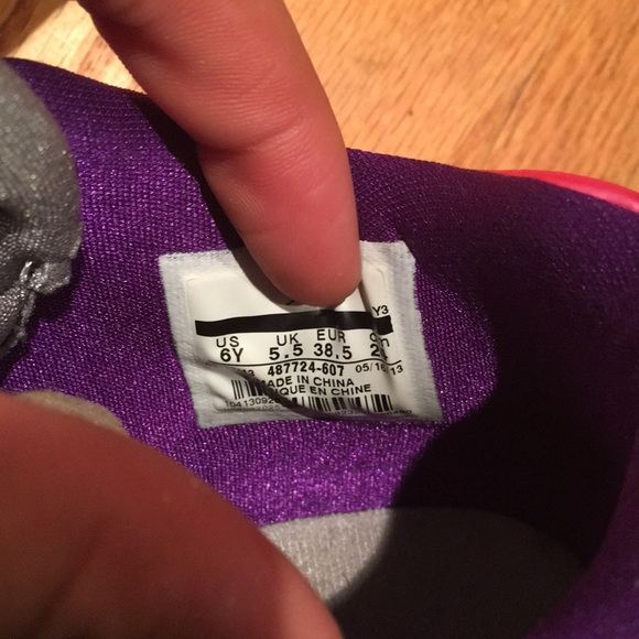 Jordan 4 Retro Pink Foils - Picture 6 of 8